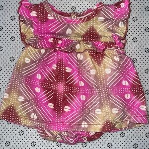 🛍CUTE LITTLE GIRLS ROMPER SIZE 0-3 Months 🛍